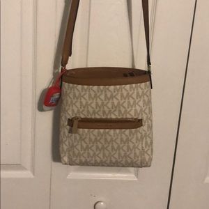 Michael Khors Crossbody